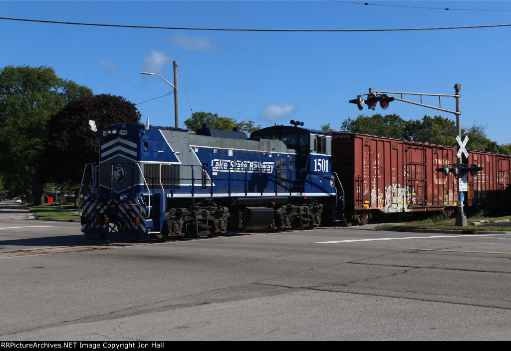 Working the Port Huron operation, one of LSRC's MP15's stays busy on a Sunday morning